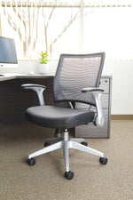 Professional AirGrid® Managers Chair