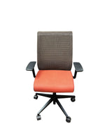 Pre-Owned Steelcase Think Chai
