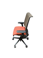 Pre-Owned Steelcase Think Chai
