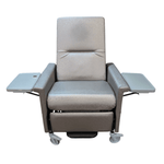 Grey Leaf Champion Extra Wide Infusion Transport Manual Recliner with 5in Casters & Heat