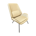Pre-Owned HBF Fulton Lounge Chair | Brown Leather | Sophisticated Executive Seating