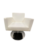 Global Jeo Lounge Chair