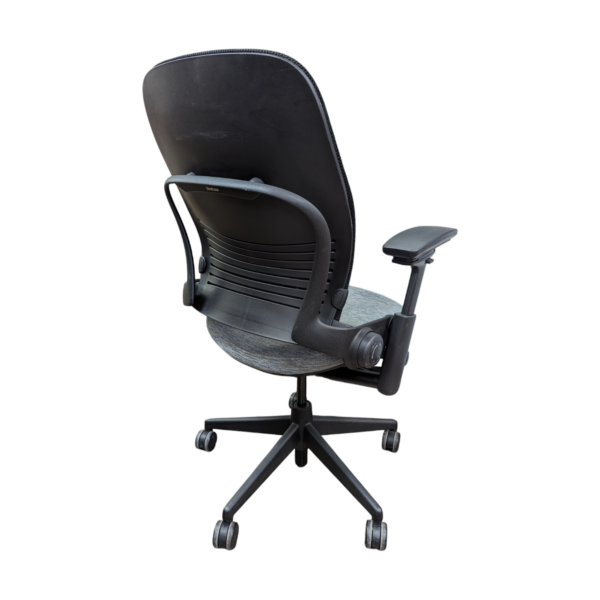 Used steelcase leap v2 - blue seat black with mesh back